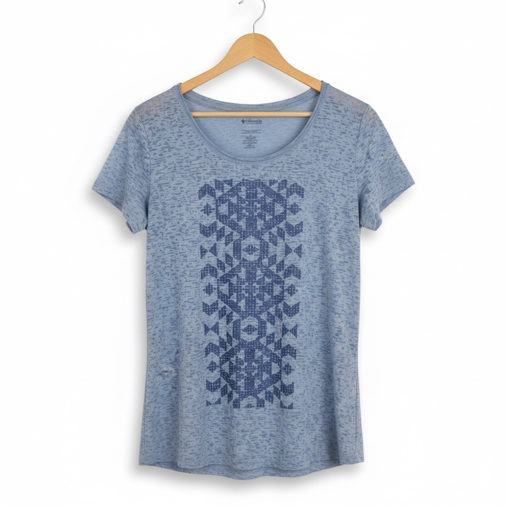 Columbia Women's Blue Short Sleeve Top. Size L.